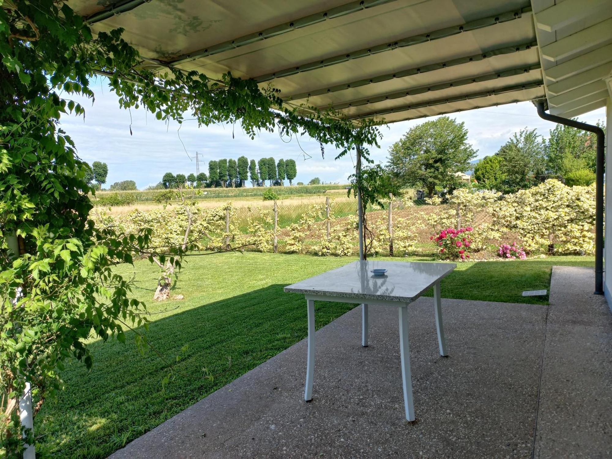 Rufus House Villa Mommio Kültér fotó